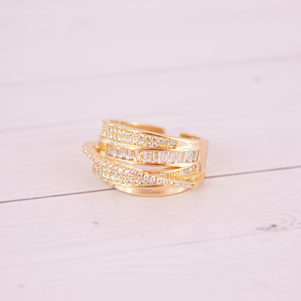 ANILLO DAILIN DORADO CON ZIRCONIAS