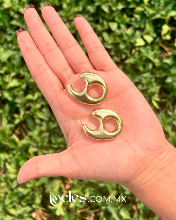 Aretes Camila Dorados - Imagen 2