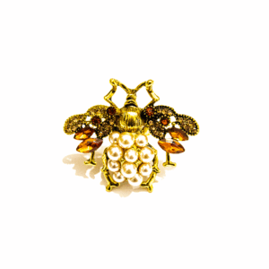 Anillo dorado escarabajo
